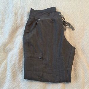 Zamora Figs Joggers Women’s petite- L